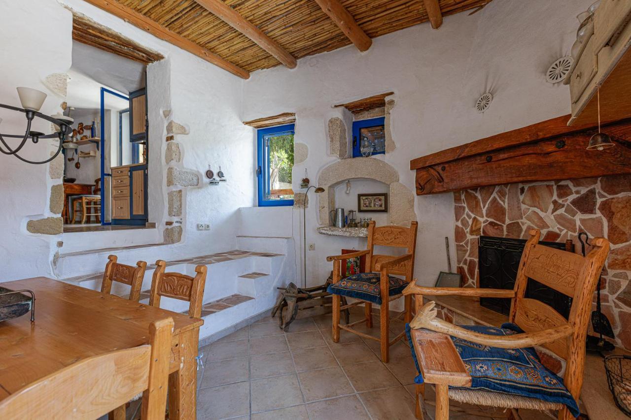 Anna'S Villa In Mesi Village Ajía Triáda Kültér fotó